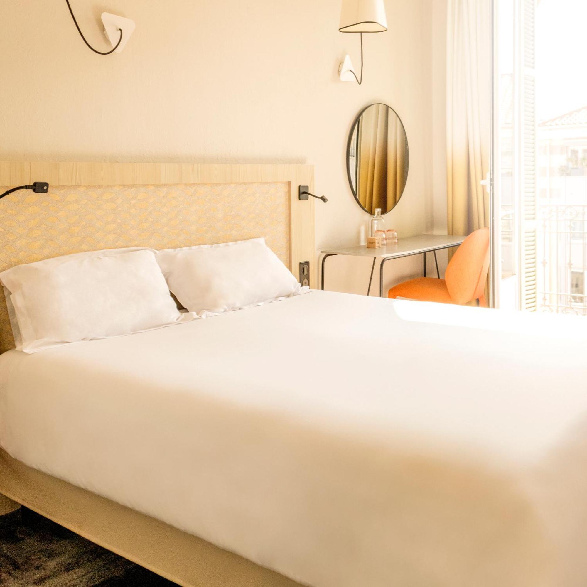 Triple Room,1742618135:JPEG